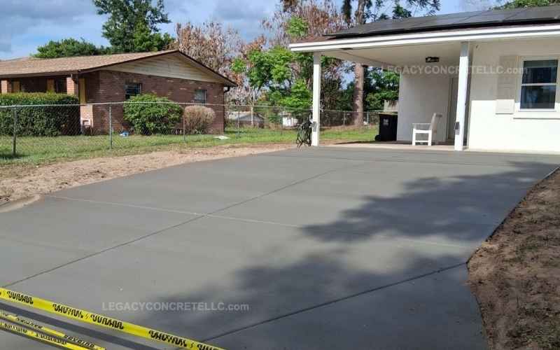Why Choose a Local Concrete Contractor in Kissimmee