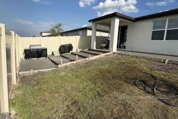 Concrete Sidewalk Repair Services in Florida