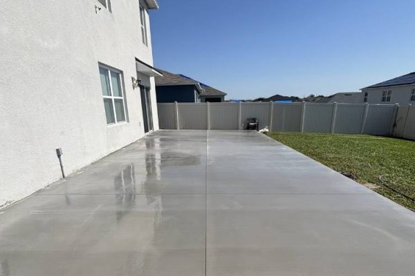 Expert Concrete Patio Contractors for Stunning Outdoor Spaces